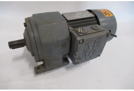 55 RPM 0,25 KW Asmaat 20 mm Geremd 500 volt. Used